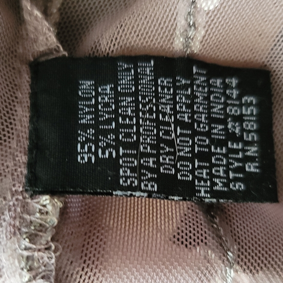 Silver sequin tank size small, by chaudry kc - Picture 6 of 6